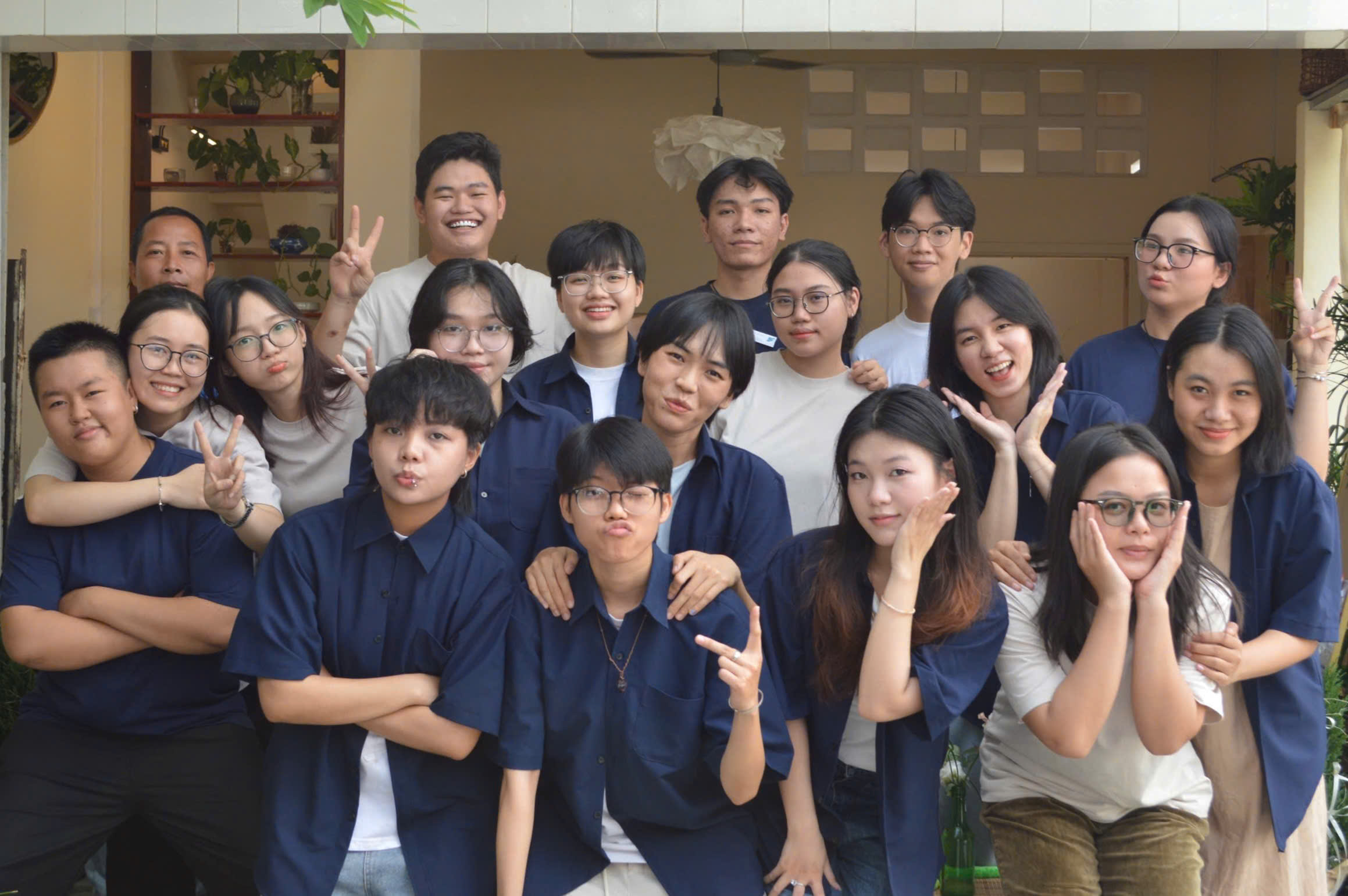 mỗingày cafe entrance
